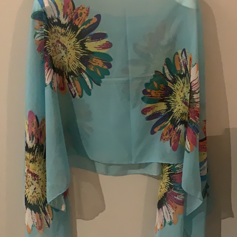 Shawls brand new